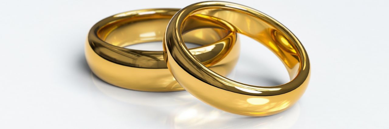 wedding-rings-3611277-1920-1280x426-crop-50-50.jpg